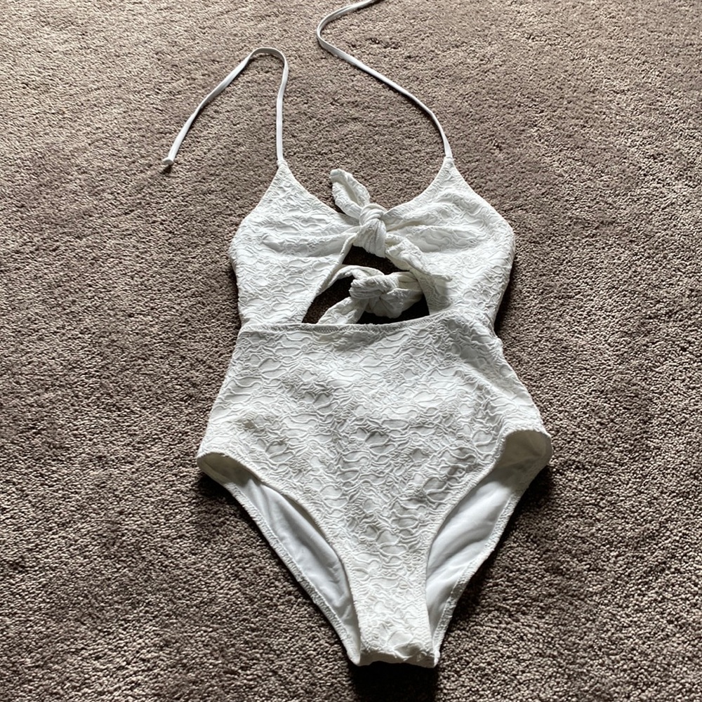 H&M White One Piece Swimsuit Cutout Front Tie Halter SIZE 6